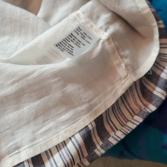 "PRICE DROP" Romper - Picture 7 of 8